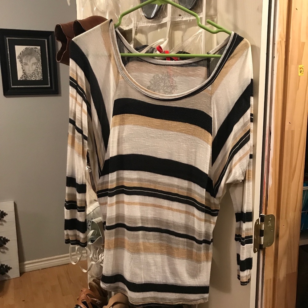 Oversized sleeve striped shirt
